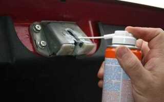 Чем убрать старую смазку с петель автомобиля