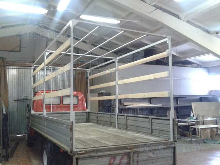 Чем заклеить тент на газели