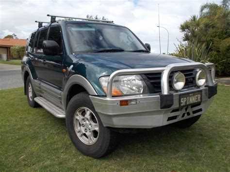 Мультимедийные и навигационные системы Mitsubishi Pajero 4 GLS