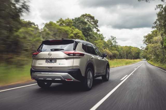 Расшифровка термина Power Door в автомобилях Nissan