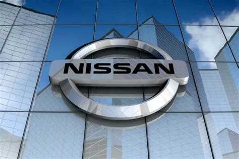 Какие модели Nissan оснащаются системой Power Door