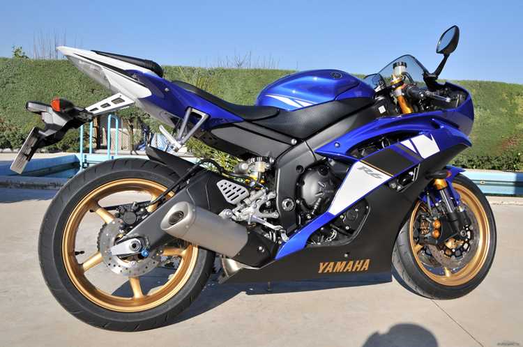 Сколько масла ямаха р 6 2006
