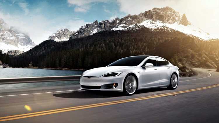 Сравнение цены Tesla Model S Plaid с конкурентами в 2025 году