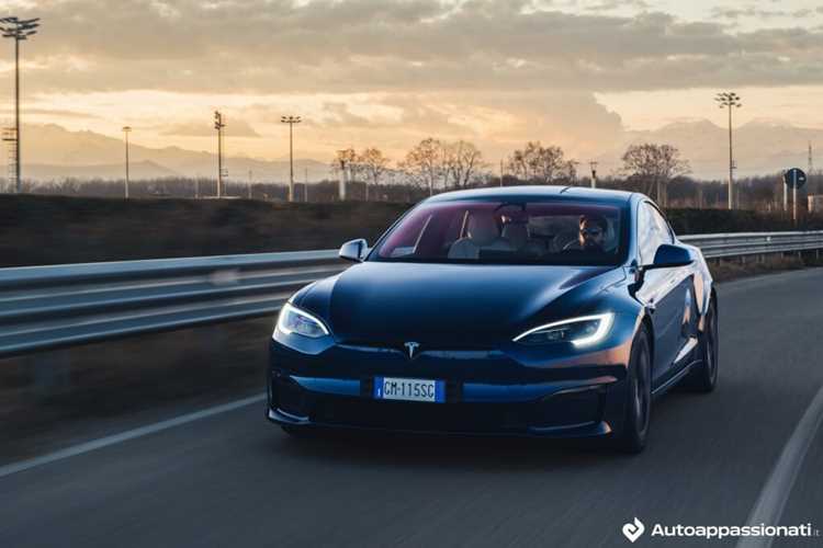 Как изменения в налогах и субсидиях влияют на цену Tesla Model S Plaid?