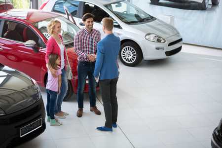 Как открыть автосалон б у автомобилей