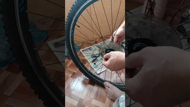 Как собрать заднее колесо велосипеда стелс 200