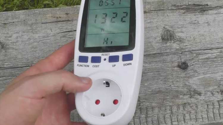 Мощность в 45 Вт означает, что устройство потребляет 45 ватт энергии за каждый час работы. Для перевода этой величины в киловатт-часы применяют простой расчет: делят мощность на 1000 и умножают на количество часов.