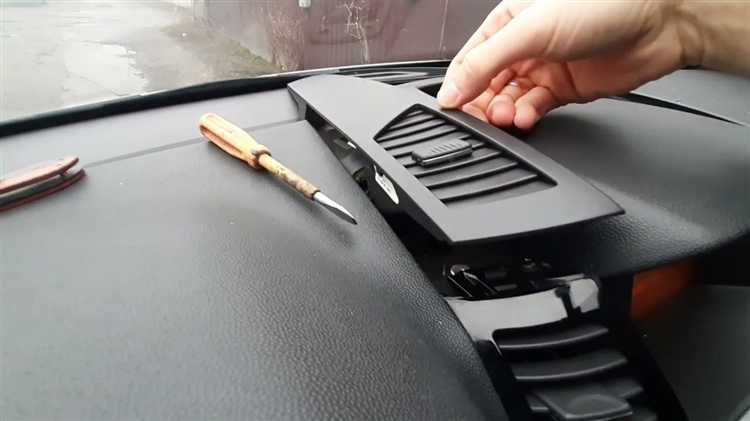 Проверка контрольных ламп и поведение индикатора Check Engine