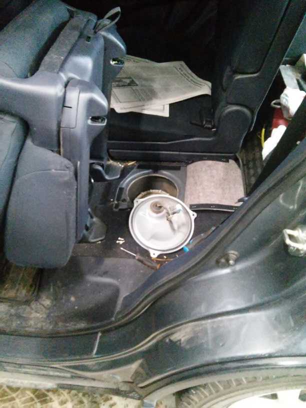 Как правильно поднять и зафиксировать автомобиль