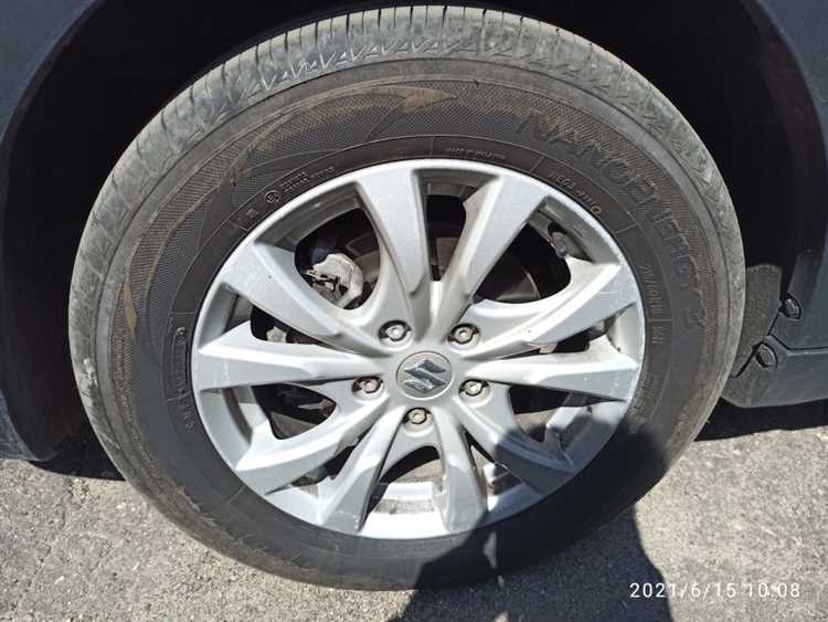 Какая резина на сузуки sx4