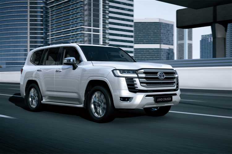 Чем Land Cruiser 300 отличается от предыдущего поколения