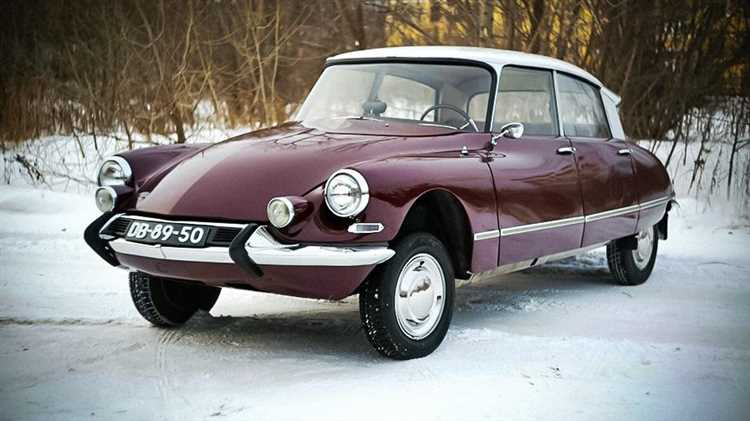 Какие клубы и сообщества реставрируют Citroën DS, похожие на фантомас-мобиль