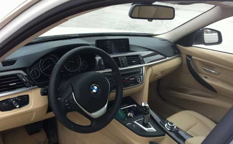 Емкость топливного бака BMW 320i F30 в зависимости от года выпуска