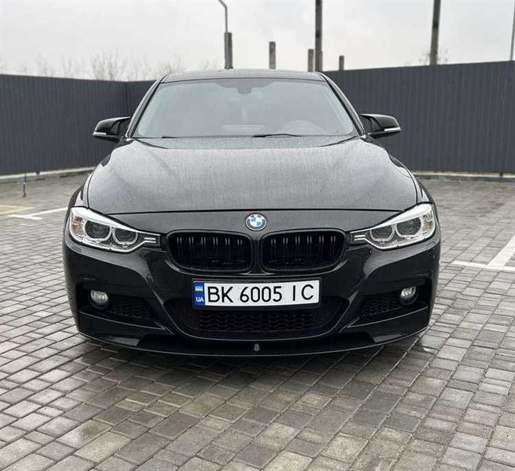 Сколько литров бак у BMW 316i F30