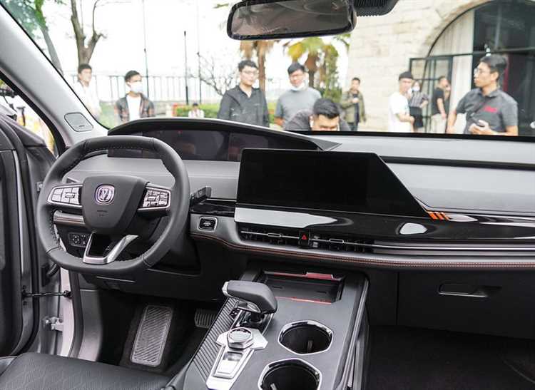 Влияние региональных налогов и сборов на стоимость Changan UNI K в Китае