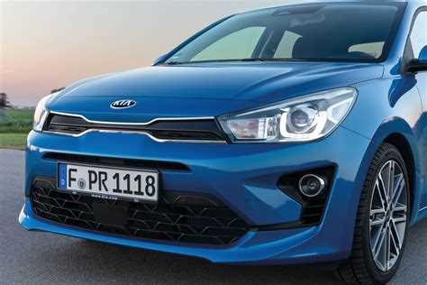 Сравнение стоимости новых и подержанных Kia Rio хэтчбек