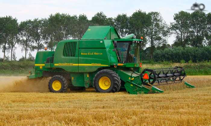 Средняя стоимость новых комбайнов John Deere в 2025 году