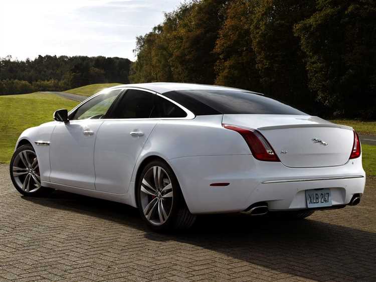 Стоимость базовых версий моделей Jaguar в 2025 году