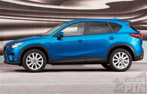 Разница в цене между версиями Mazda MX-5 Sport и Club