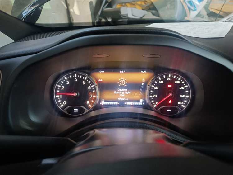 В каком месте под капотом искать номер двигателя Jeep Renegade