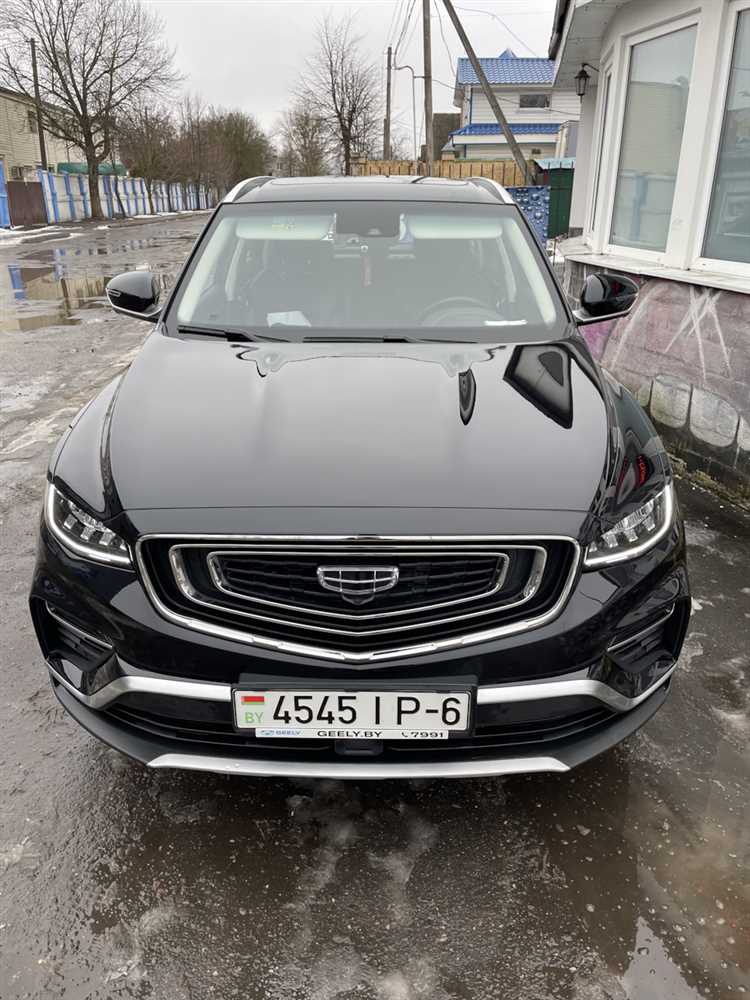 Сколько мест в салоне Geely Atlas Pro?