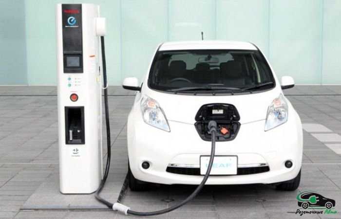 Сколько километров проезжает Nissan Leaf разных поколений