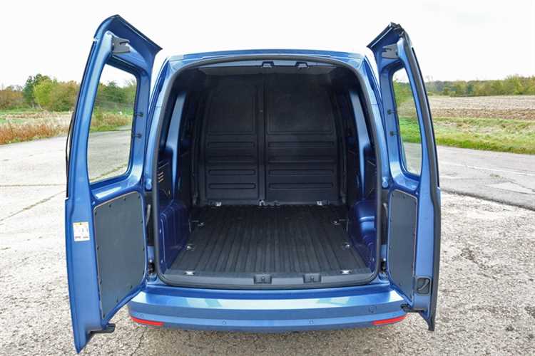 Различия в количестве мест между поколениями Volkswagen Caddy