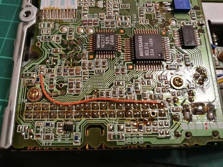 Как извлечь шаговый двигатель из Mitsumi D359T5 и подключить его к Arduino