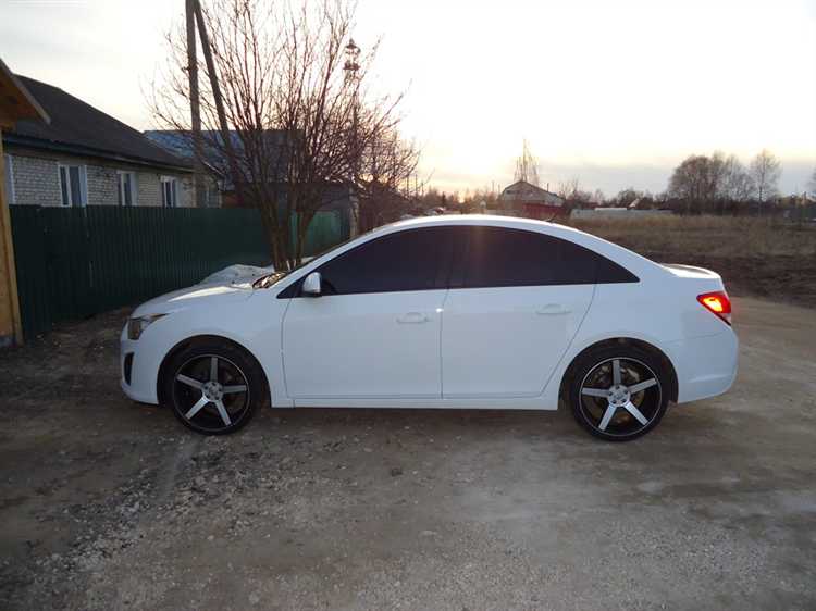Какие параметры учитывать при выборе шин для Chevrolet Cruze
